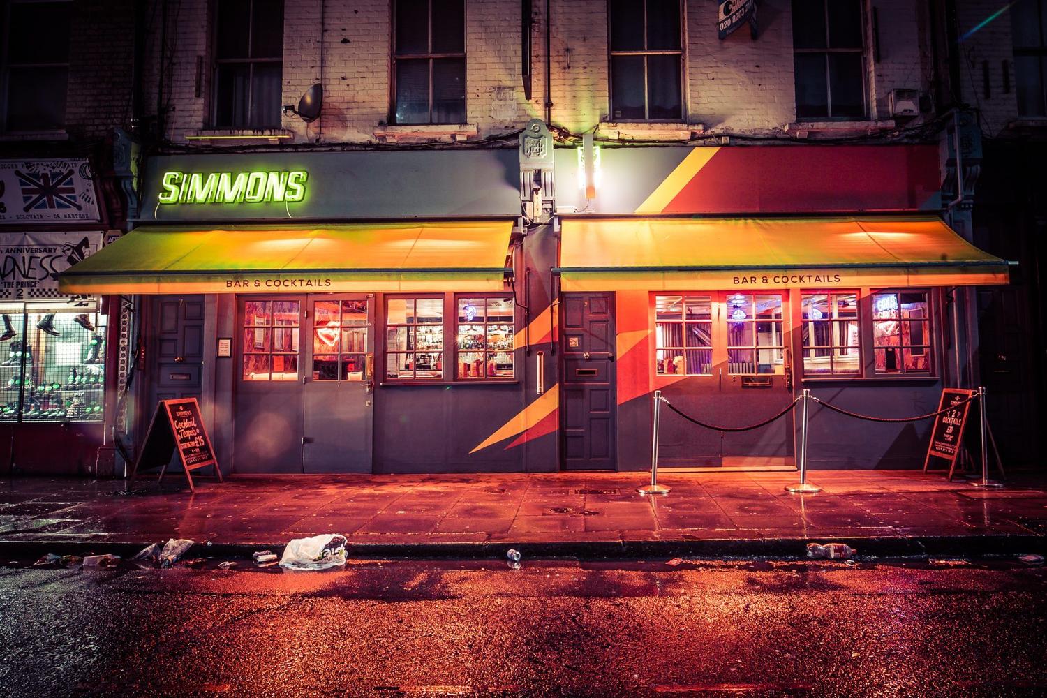 Simmons Bar | Camden Town