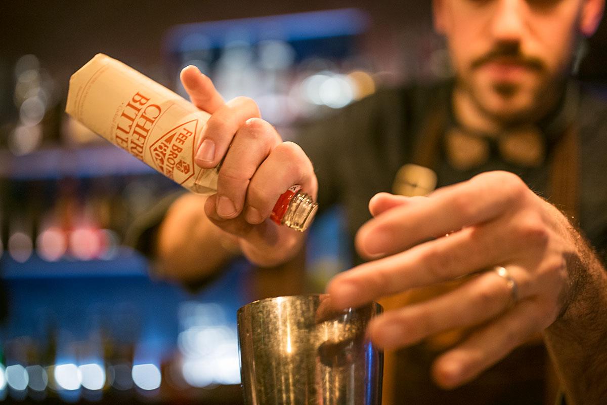 Bitter Bar low resolution