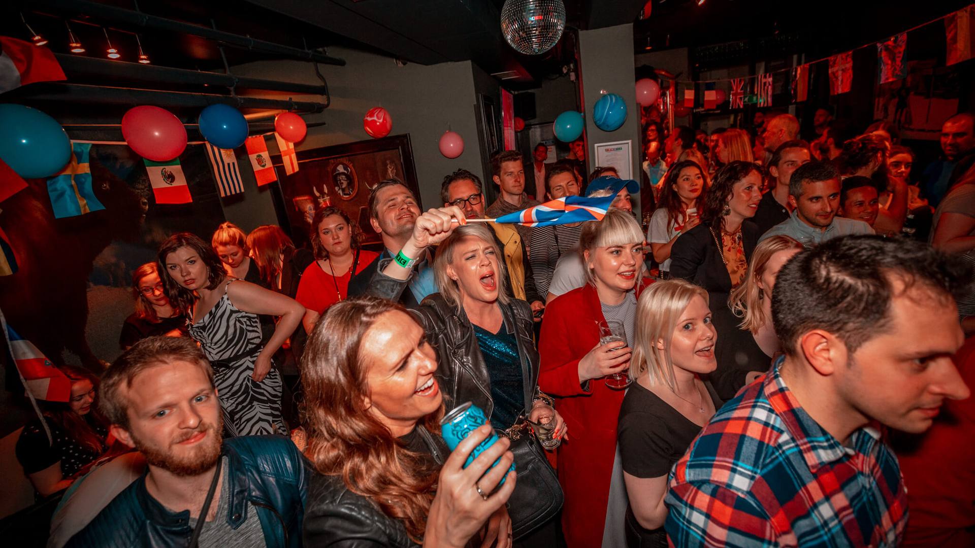 Bottomless Drinks In London Header Image