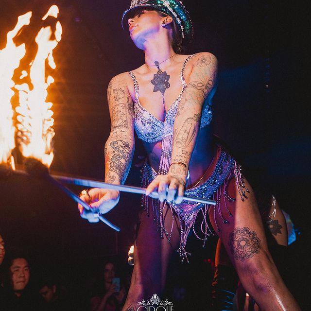 Image 3 from Cirque Le Soir's image gallery'