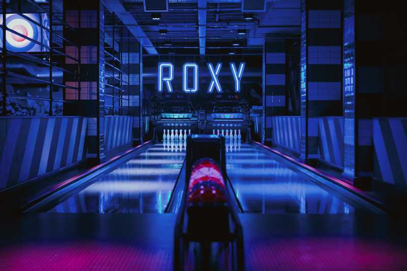 Roxy Lanes, The Light low resolution