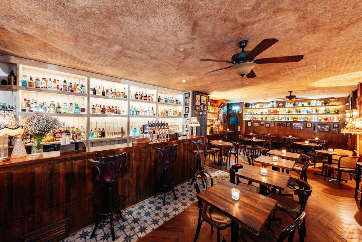 The London Gin Club low resolution